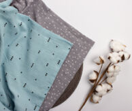 Муслиновый плед Крестики на сером/Елочки на голубом, 100 x 120 см, 4 слоя