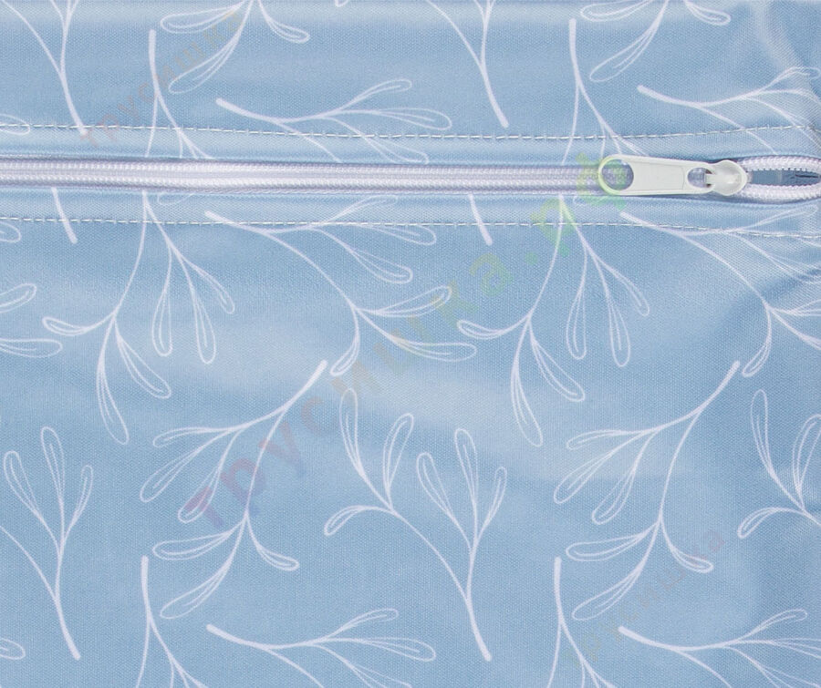 Непромокаемая сумочка Листья на голубом (классика)