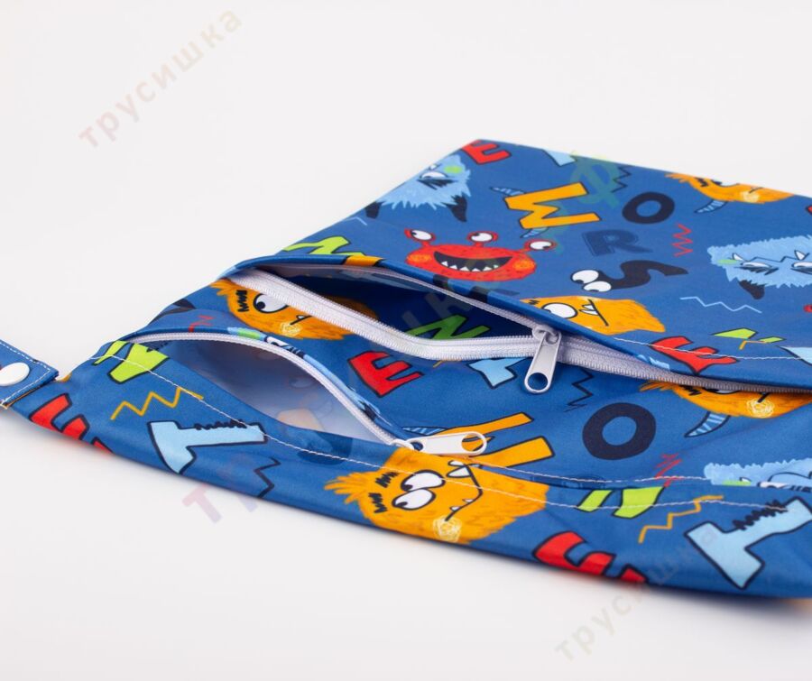 Непромокаемая сумочка Монстрики на синем
