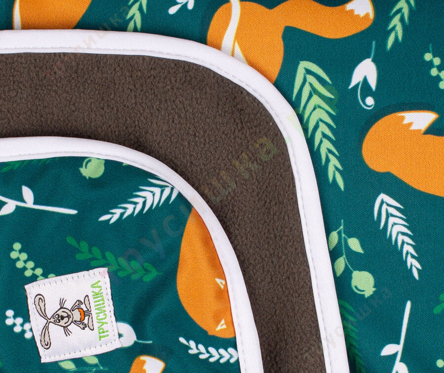 Впитывающая пеленка Лисички на зеленом (бамбук-уголь) 70*120